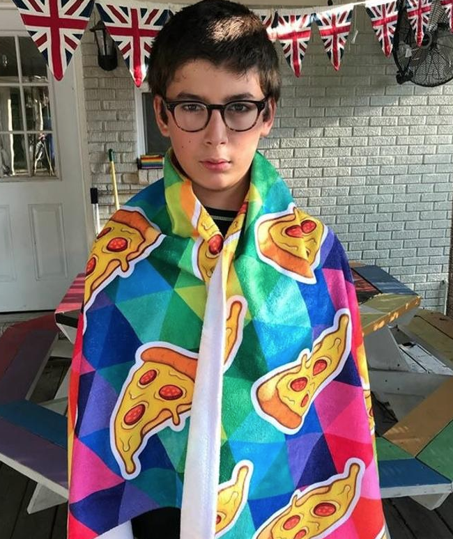 HiderHousePizzaTowel